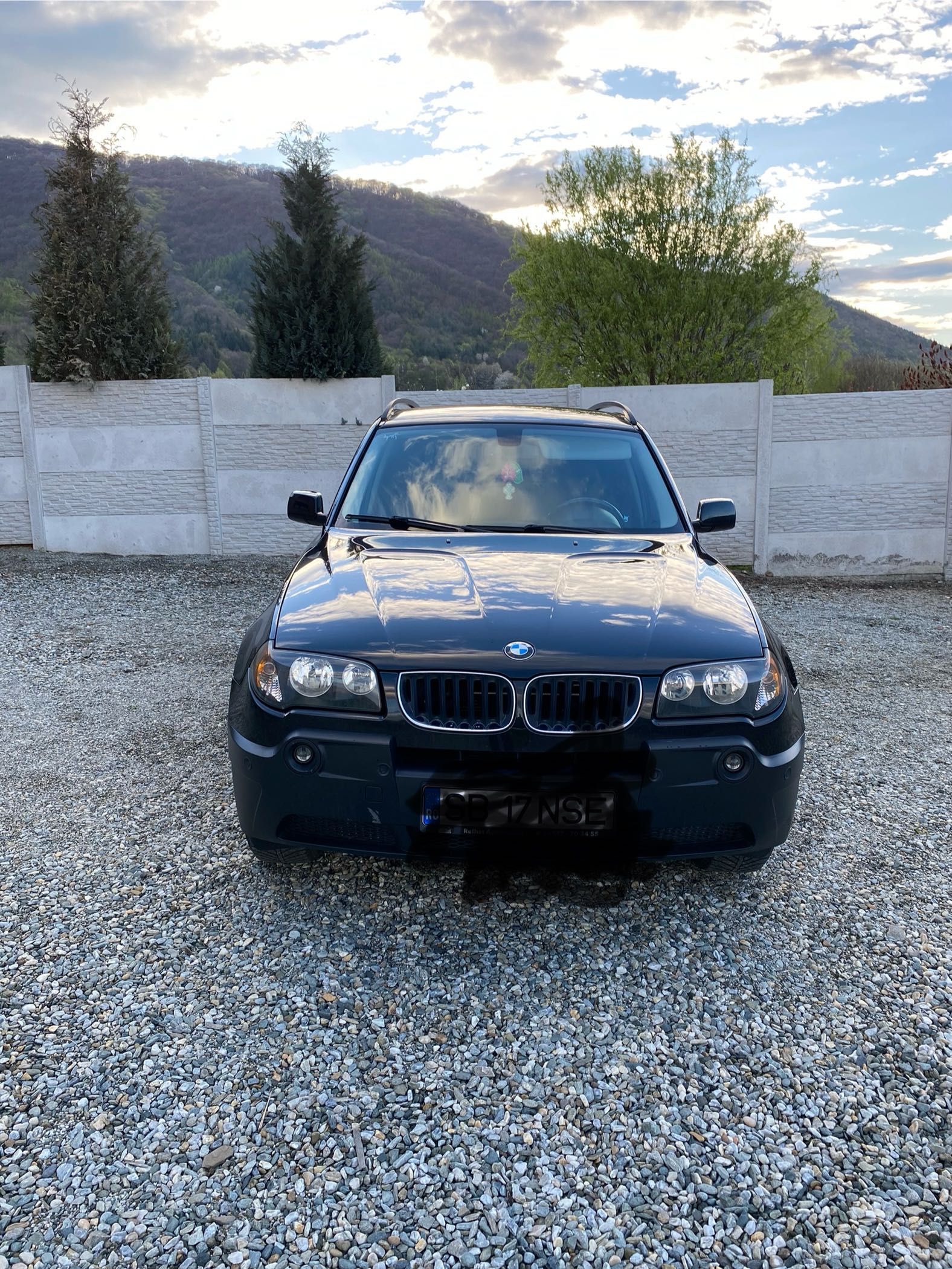 Vând BMW x3 stare foarte buna!