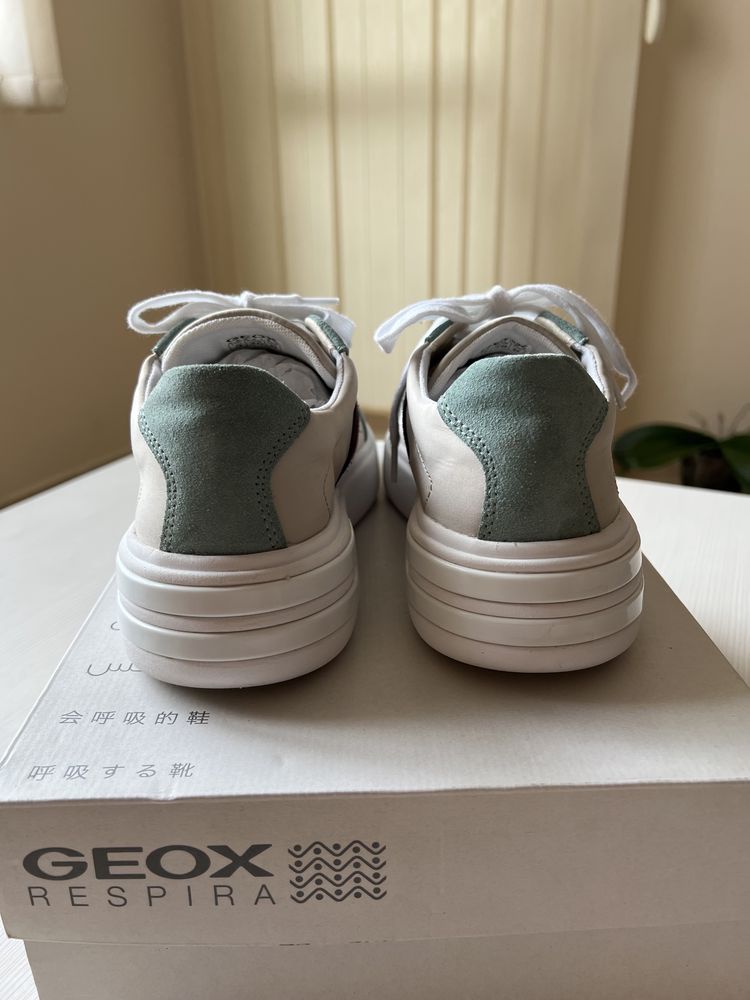 Дамски кецове Geox/ Converse