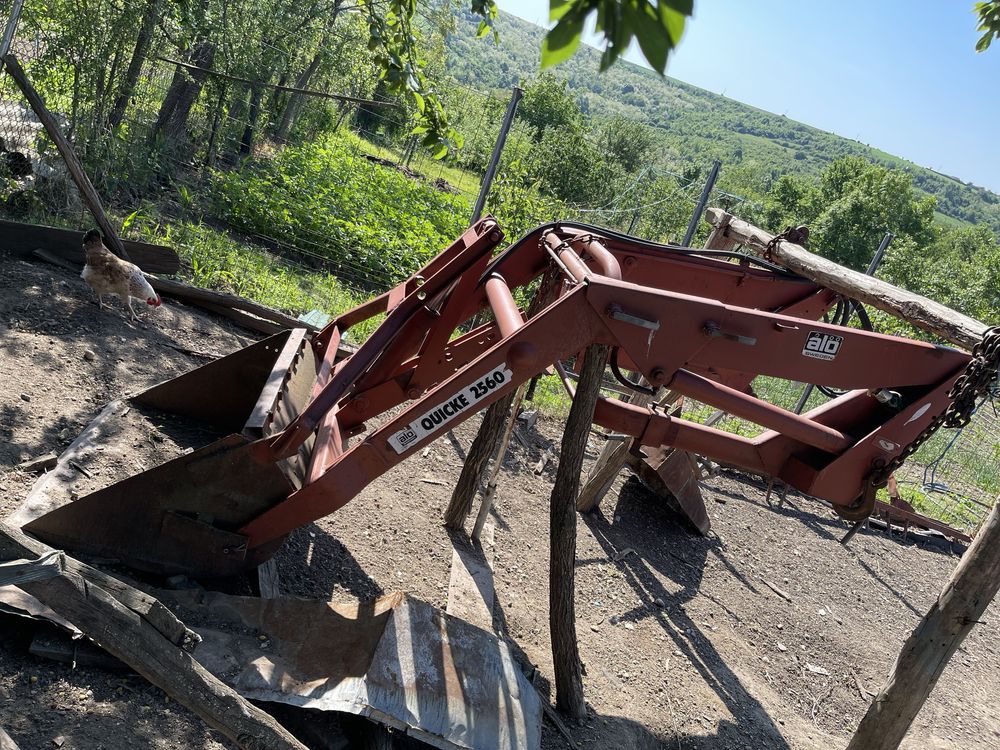 Tractor fiat 780 la pachet cu utilaje