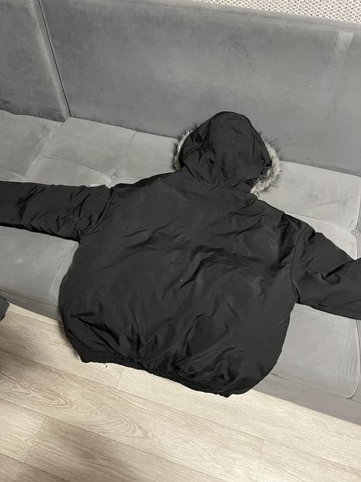 Продам новую куртку