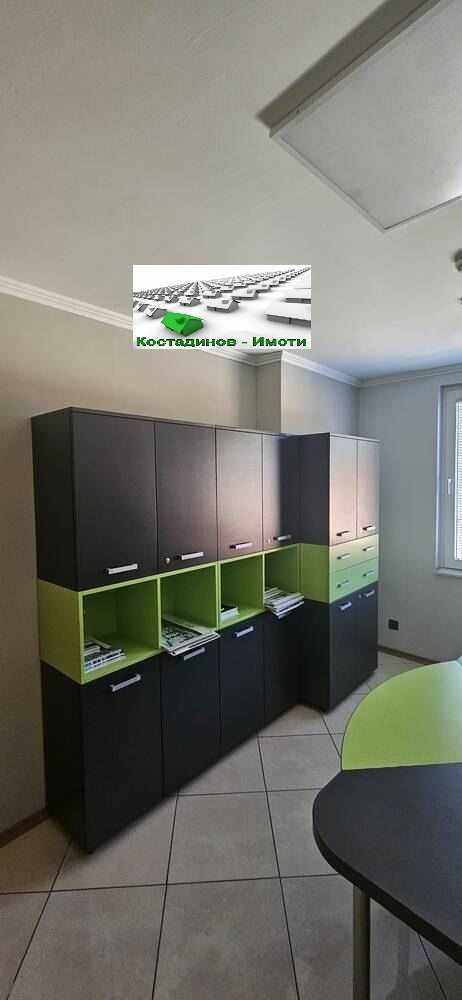 Дава се под наем Офис в Пловдив, Център - 101 кв.м за 790 € - Снимка #4