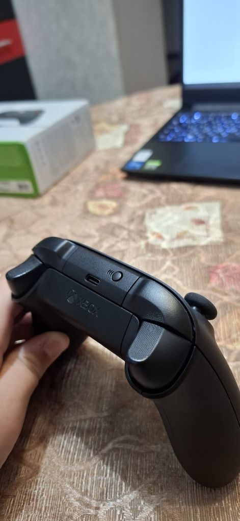 Xbox wireless controller