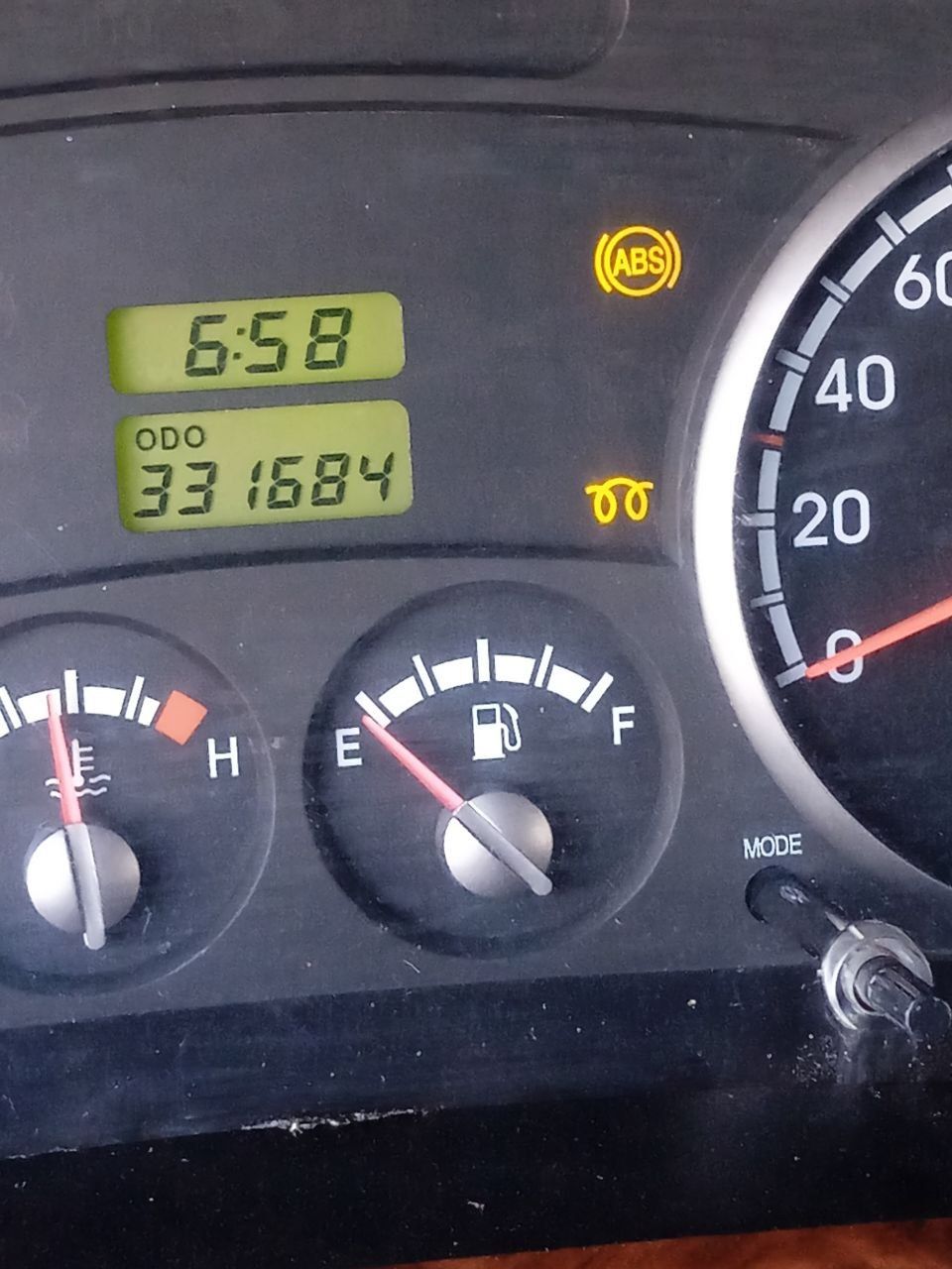 Kia bongo 1tonnalik