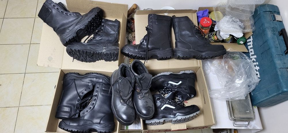 Продам комплект обуви