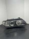 Far dreapta BMW X5 E53 facelift xenon far stanga BMW X5 E53