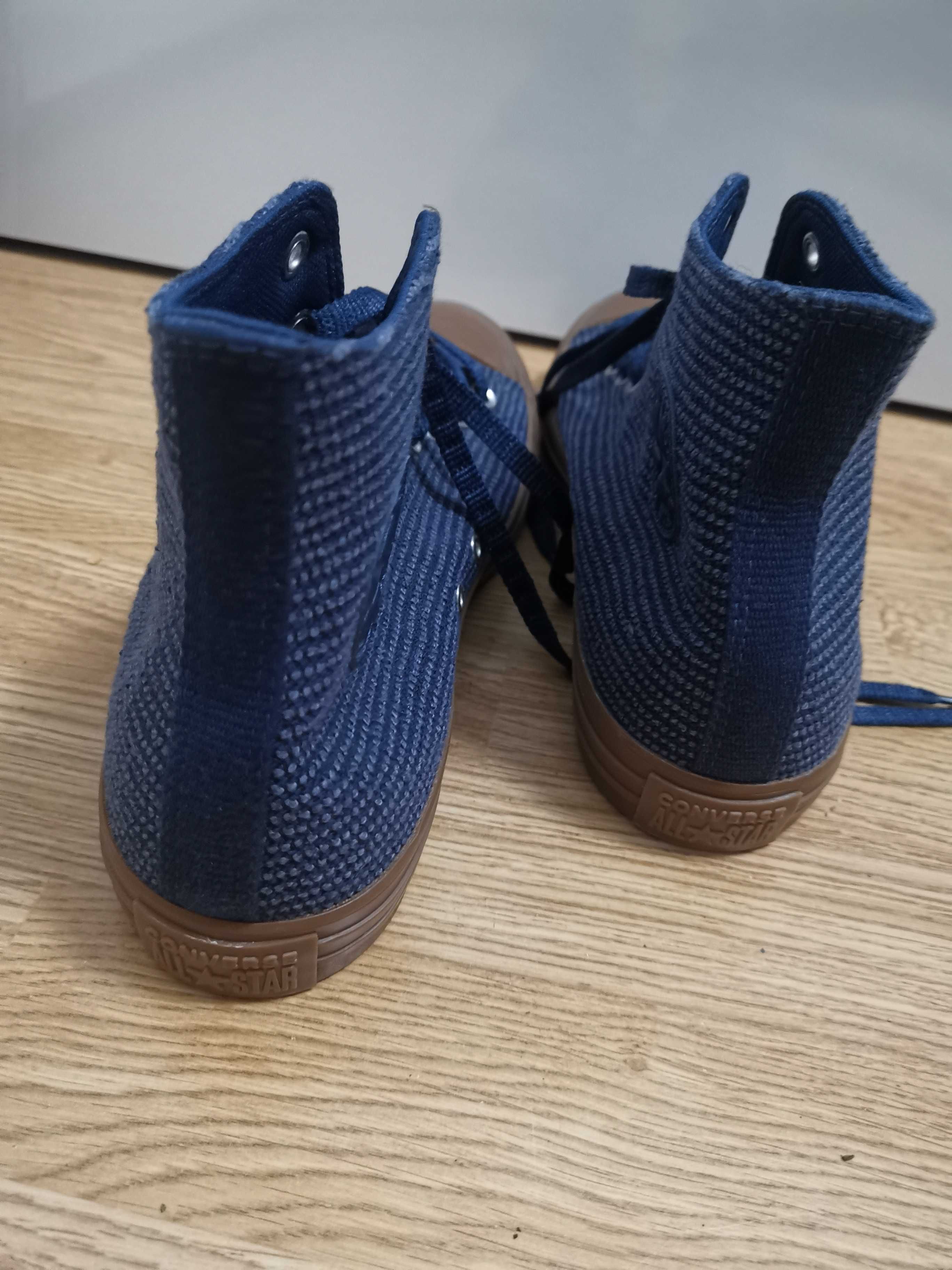 Чисто Нови! Оригинални кецове Converse EU 42,5 - супер леки