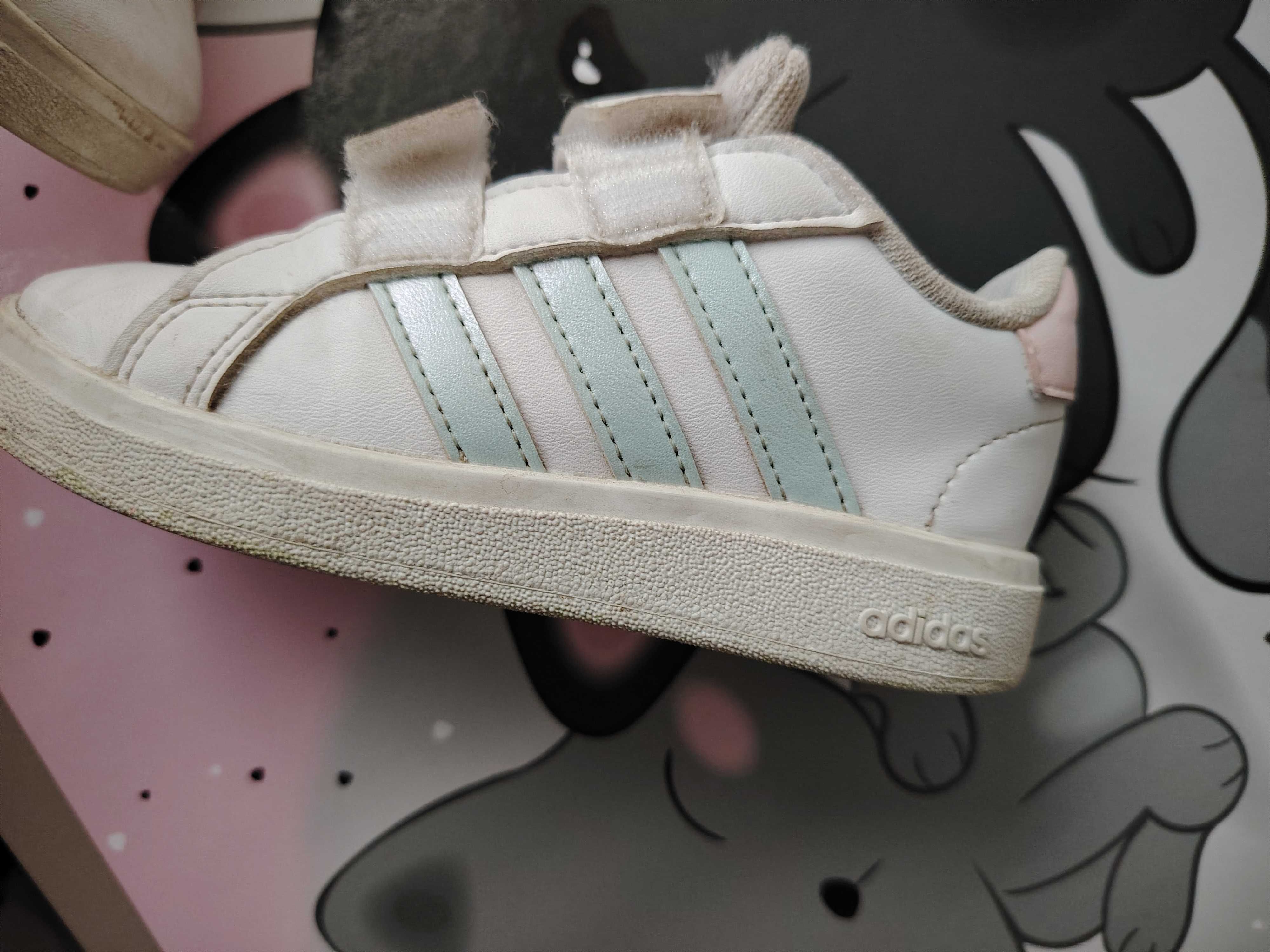 Маратонки Adidas