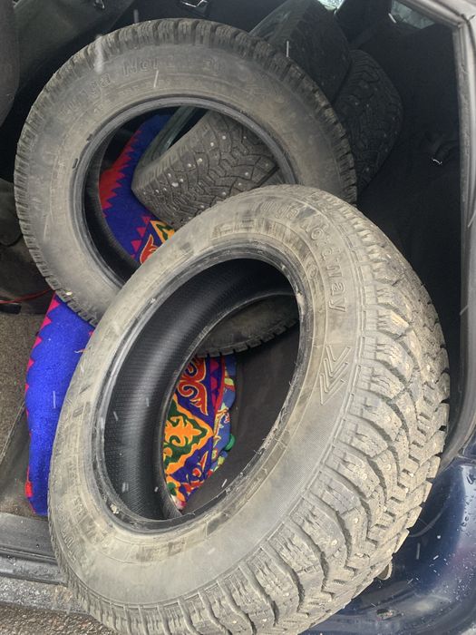 Продам шина 15 размер 4шт