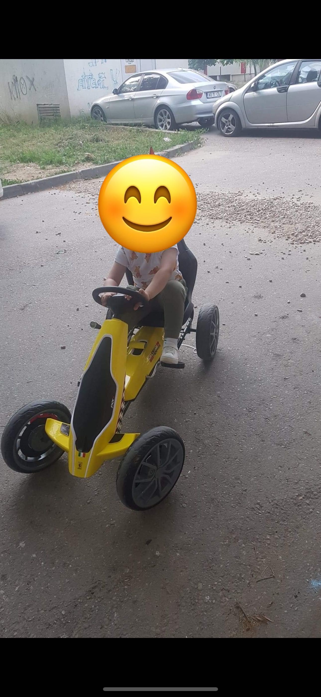 Vând kart pentru copii, susține până la o greutate de 40 de kg !
