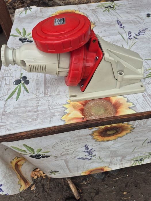 Priză de putere qewiss