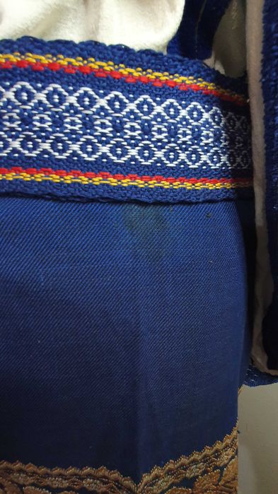 Costum popular (ie/camaa, valnic/fota/catrinta/opreg)