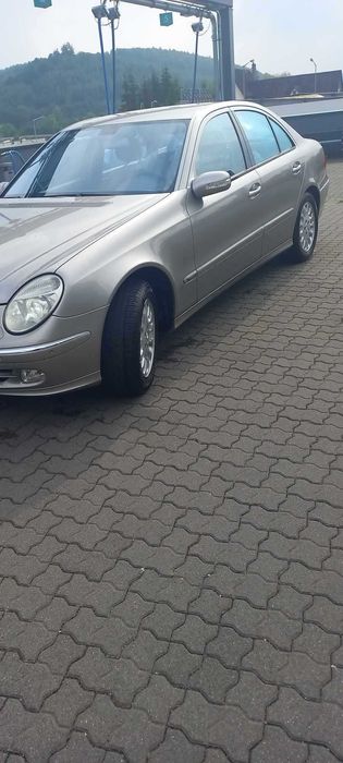 Vând Mercedes w211 2.7