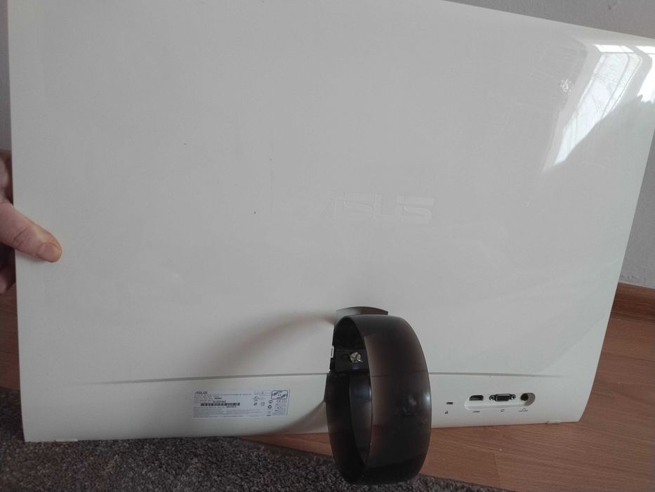 Монитор asus 23"