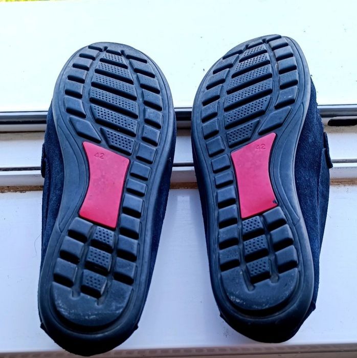 Vând mocasini bărbați