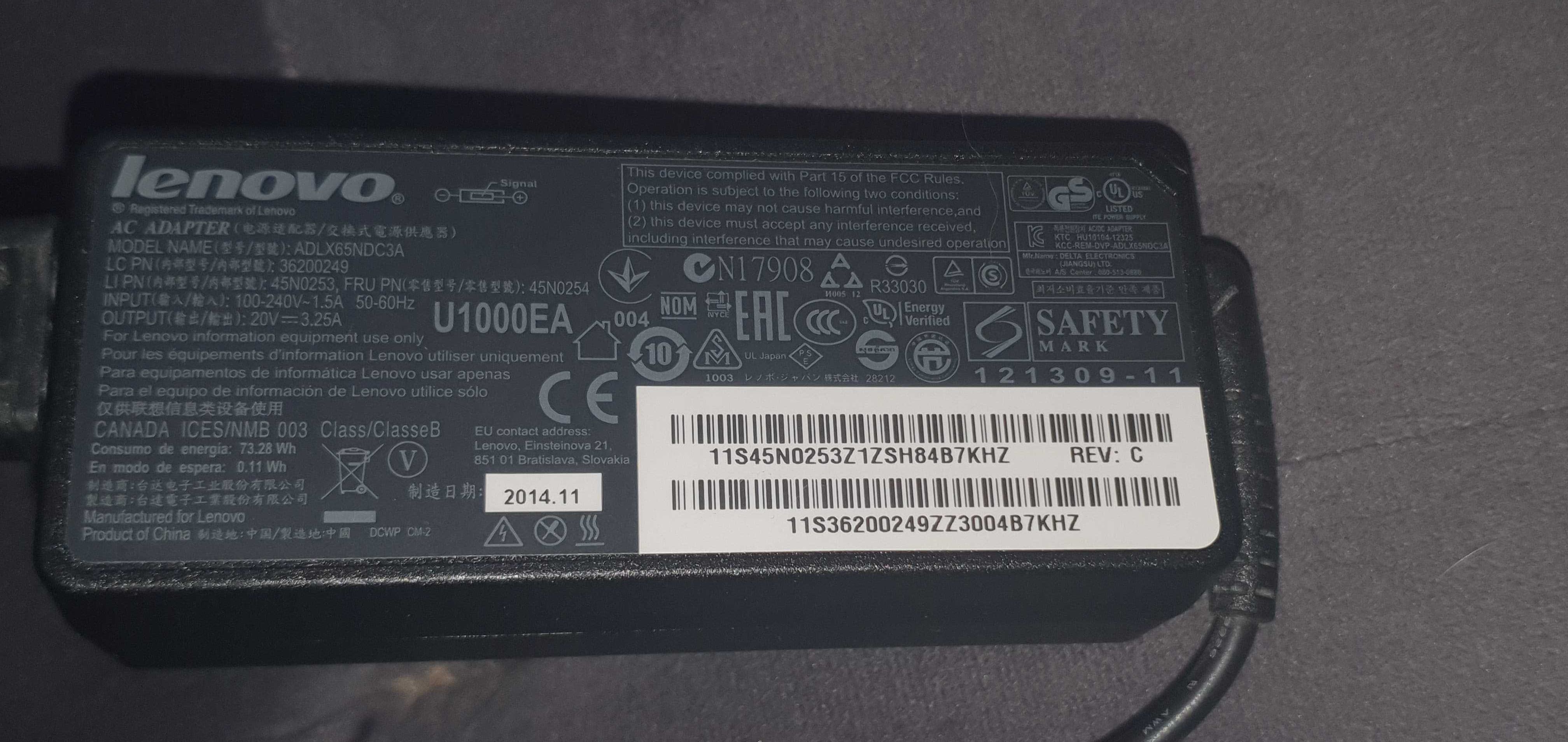 Incarcator pentru laptop Lenovo.