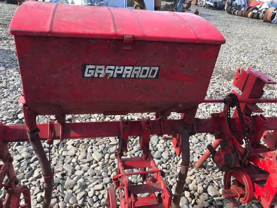 Prasitoare Gaspardo cu Fertilizare 4R