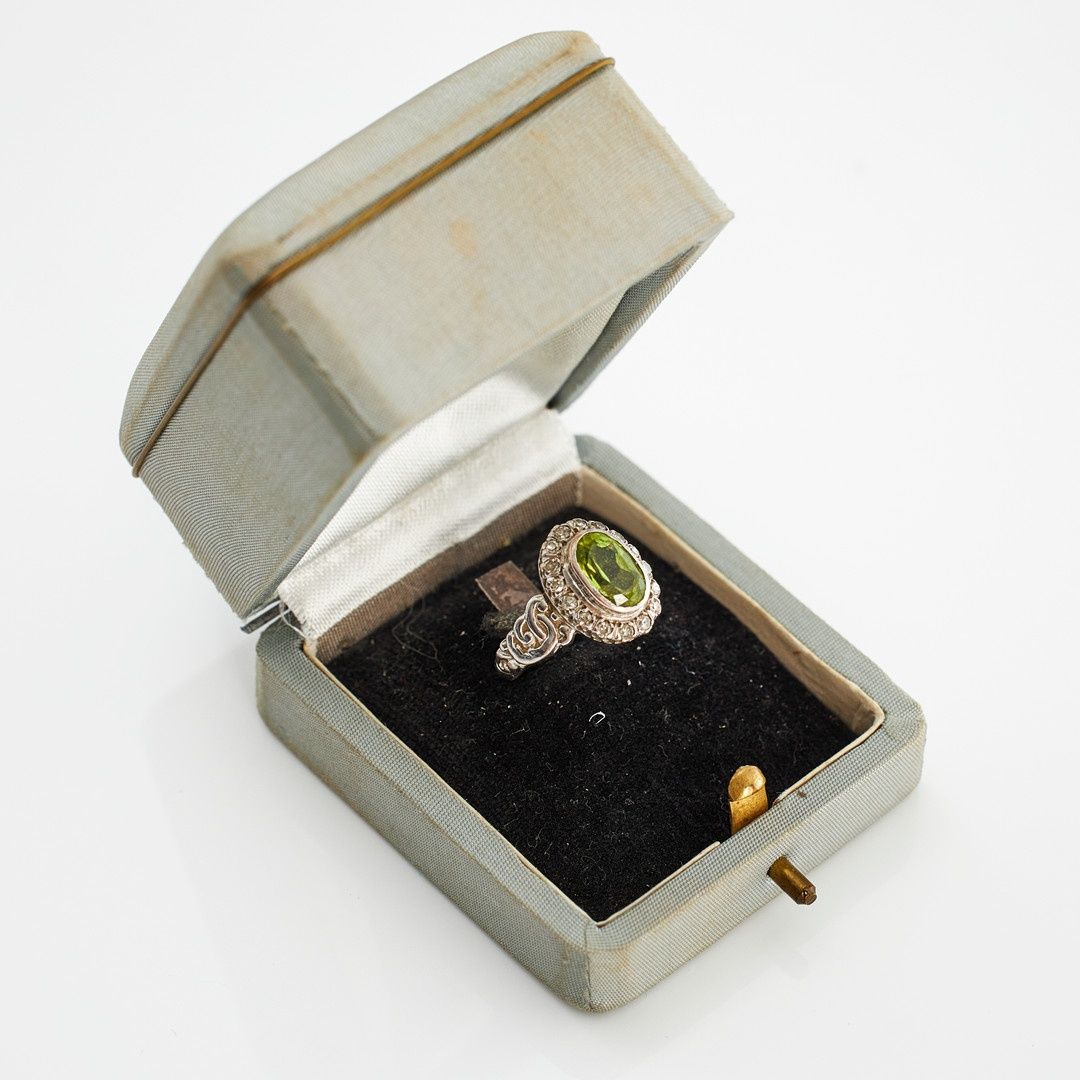 Inel Aur 18 K cu Diamante 0.48ct. și Peridot , ~ 1950-Onnig of Cairo