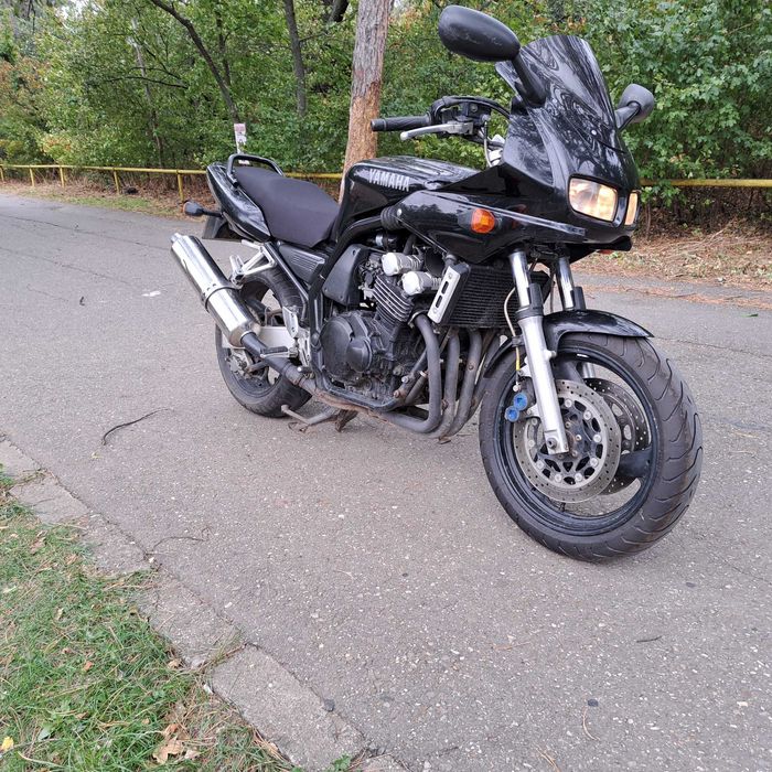 Yamaha FZS 600 , 95 cp, 1999 , impecabila