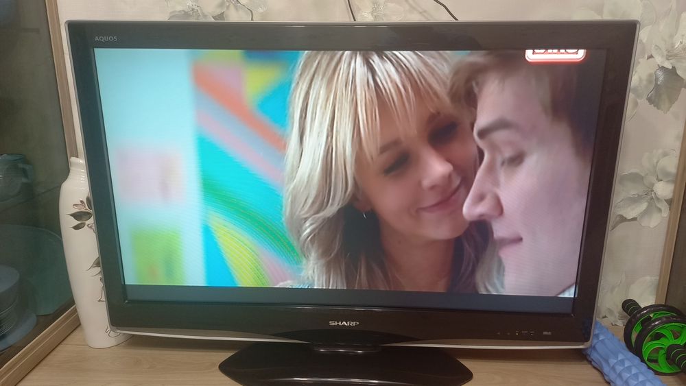 Продаю Телевизор Sharp