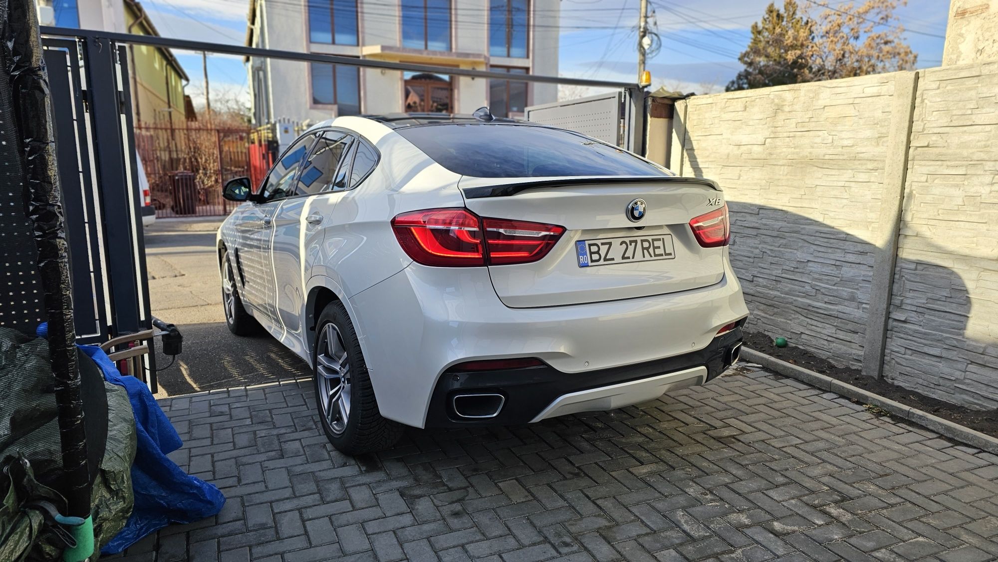 Bmw x6, alb perlat , f16 pachet M ,an 2015 , 312 cp