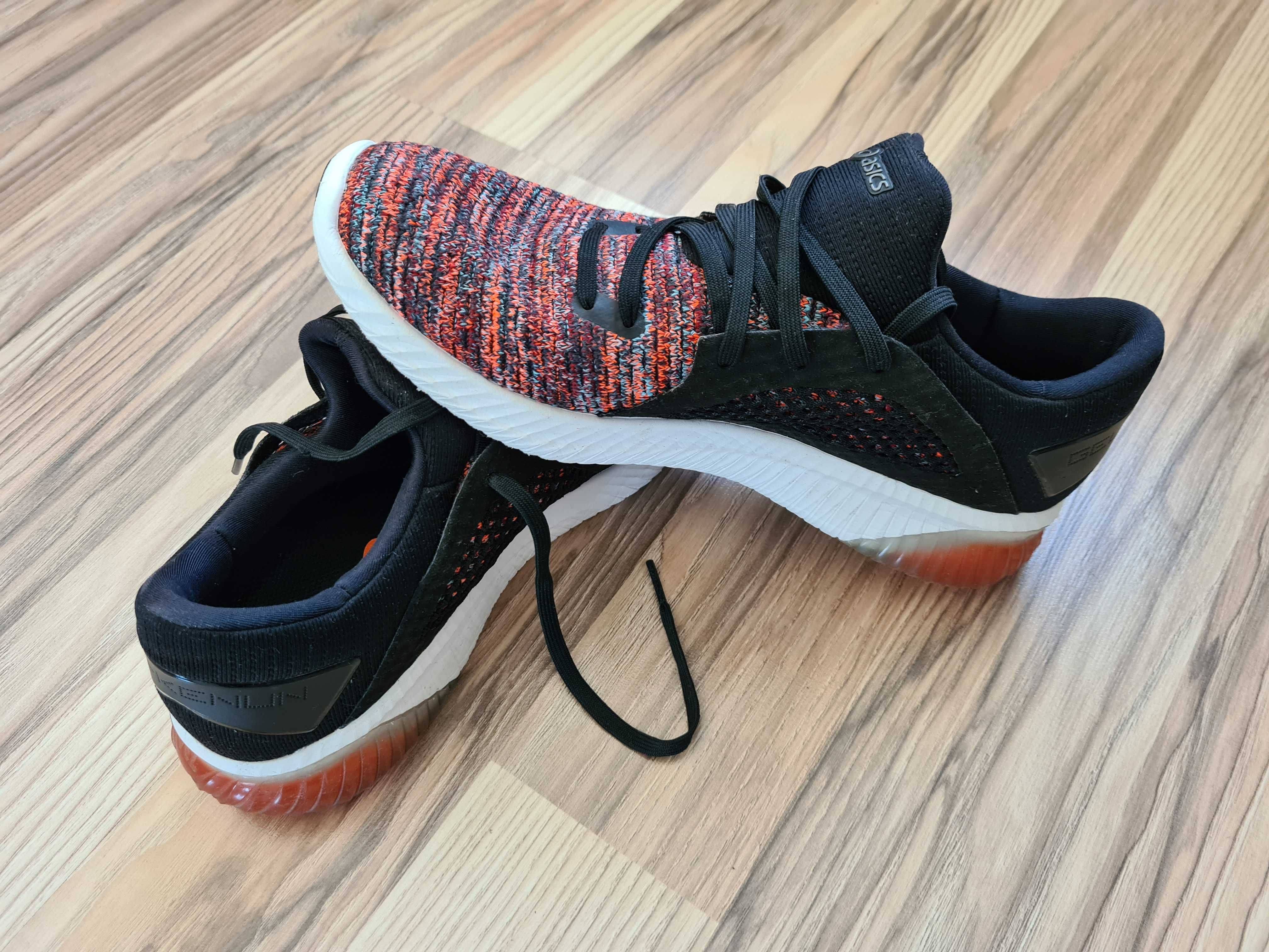 Продавам маратонки ASICS модел GEL-KENUN KNIT