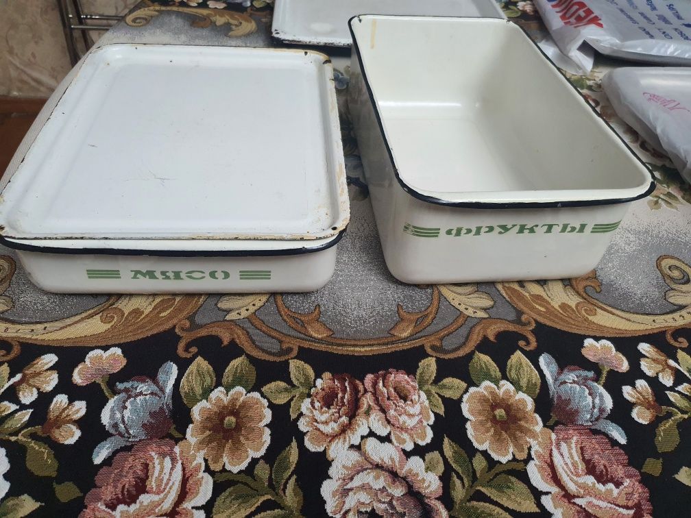 Эмалированная посуда от холодильника СССР
