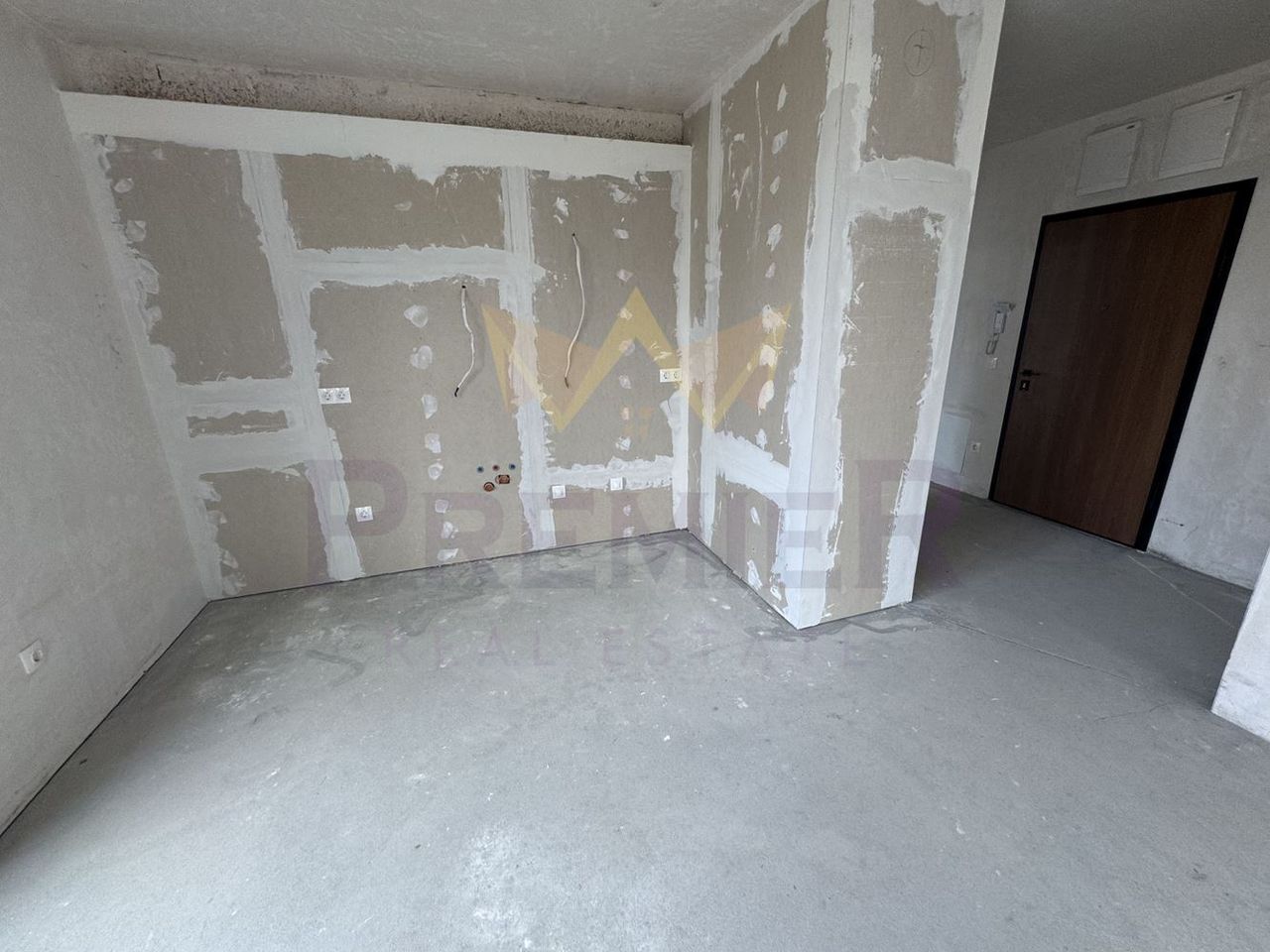 Продава се Тристаен апартамент в София, Бояна - 108 кв.м за 2963 €/кв.м - Снимка #2