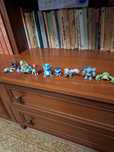 Vând figurine pokemon