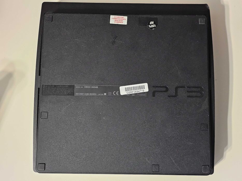 Consola Sony Play Station 3 - PS3 Slim complet 300GB