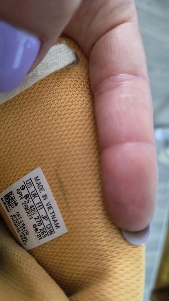 Vând Adidași Adidas