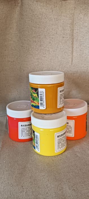 Акриловые краски. Мольберт универсальный.