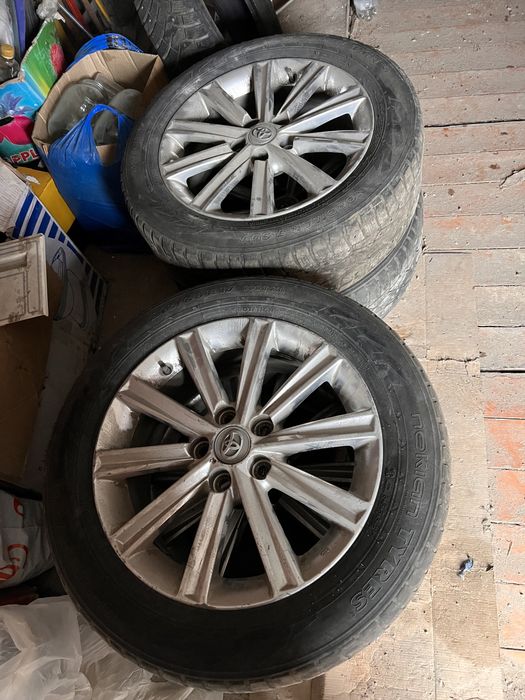 Продам диски на Камри Камрики на 17