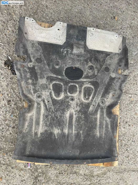 Scut Motor Plastic Material BMW Seria 3 F30 F31 F80 318 320 325 330 2011 - 2018 Cod 7241814 51757241814 [B3233]