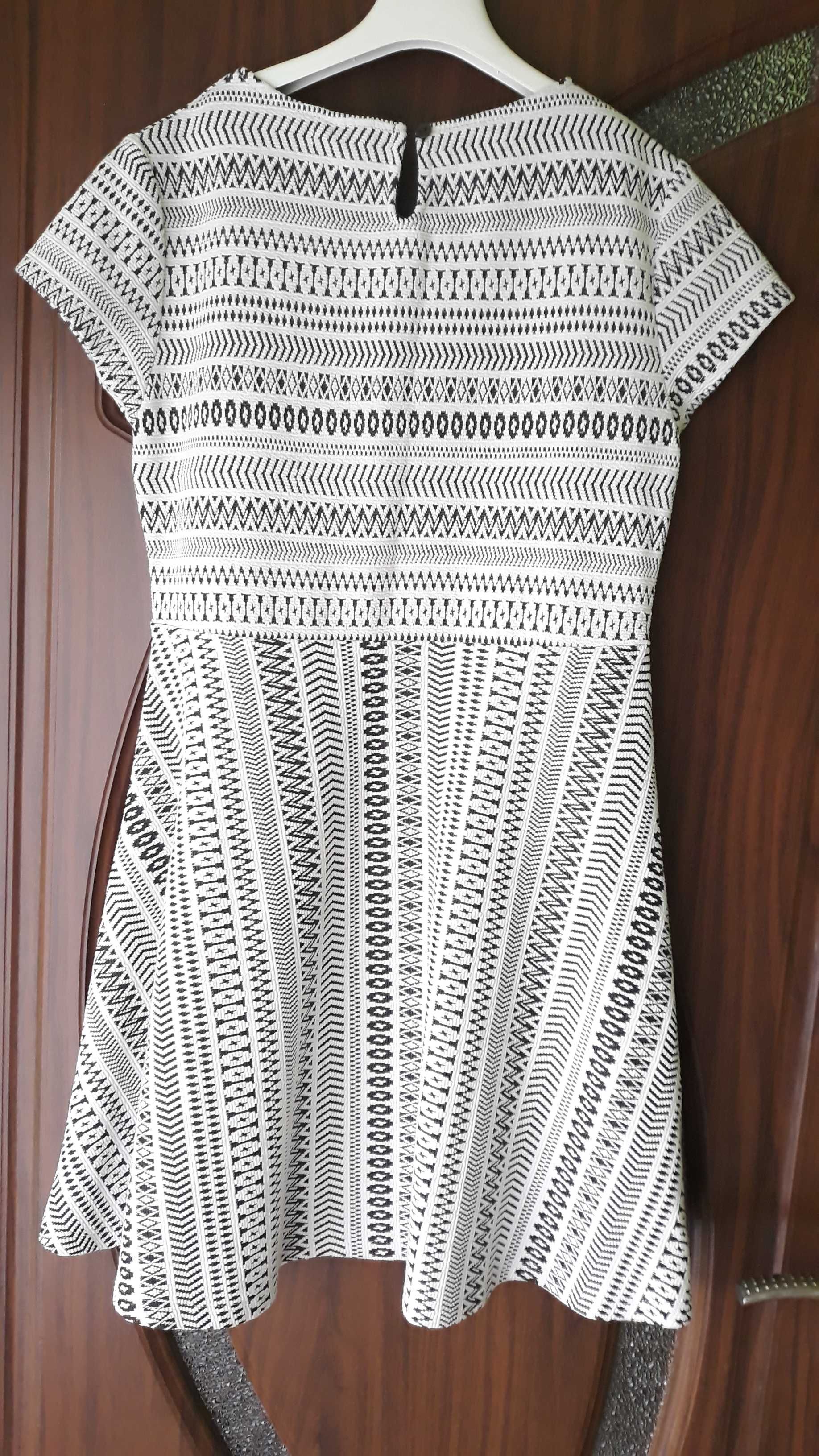 Rochiță  Zara 164 cm, nouă