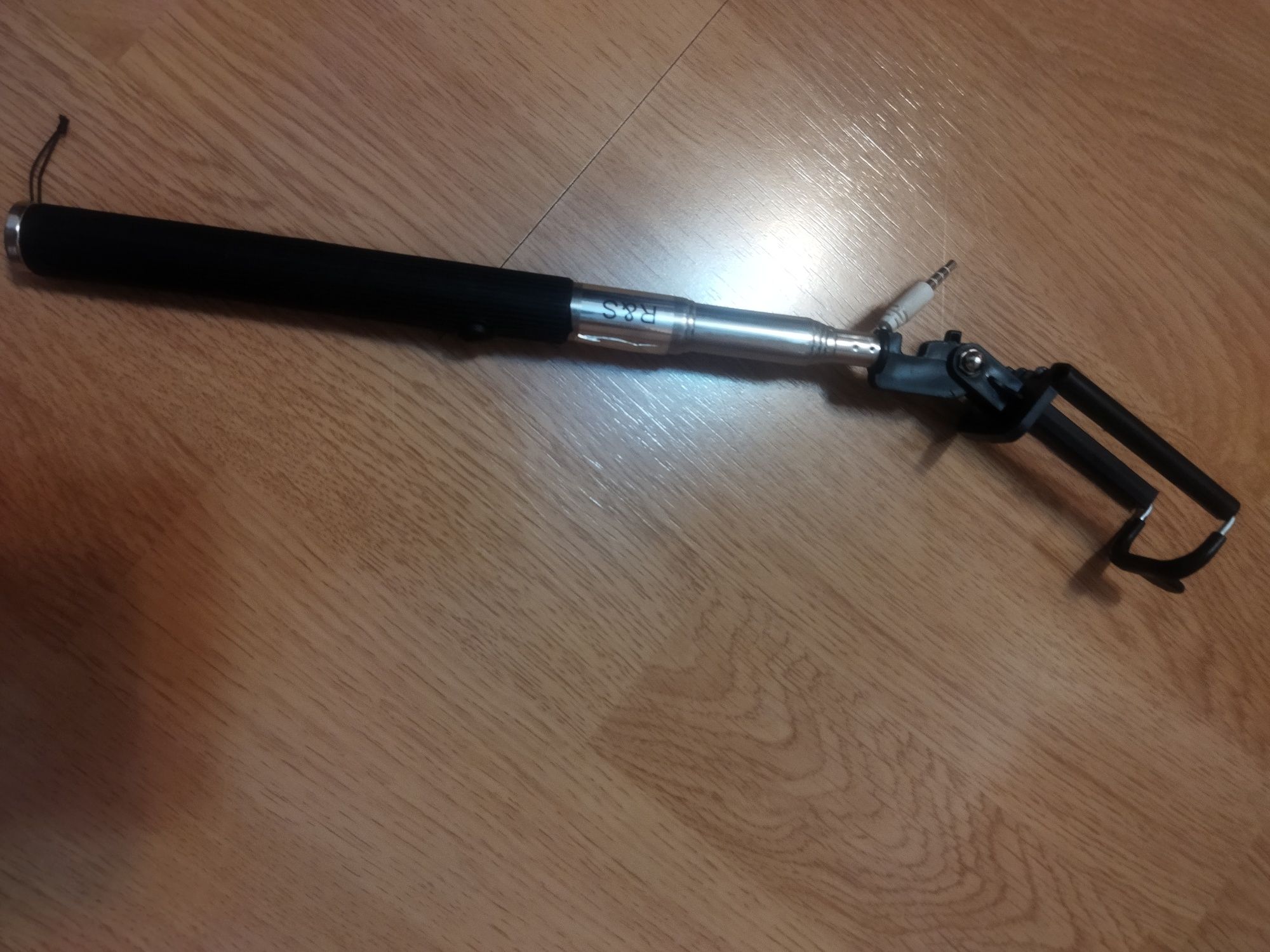 Selfie Stick pentru telefon