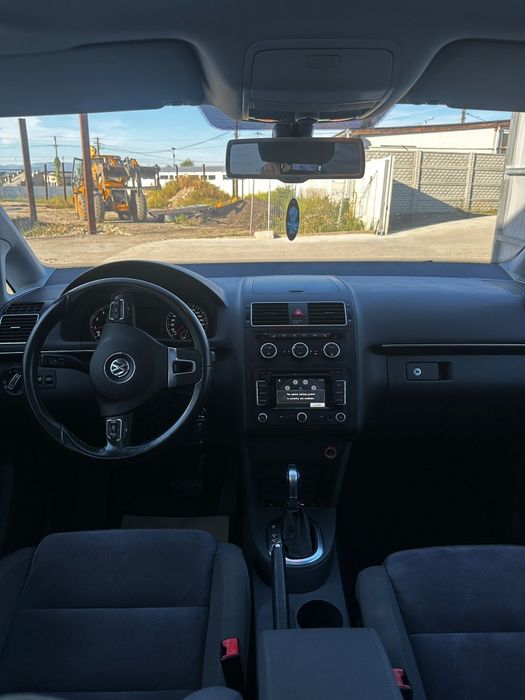 Vand Vw Touran 7 locuri