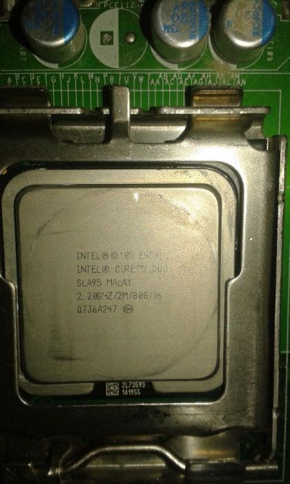 Procesor E 4500 Intel Core 2 Duo 2.2 GHz socket 775