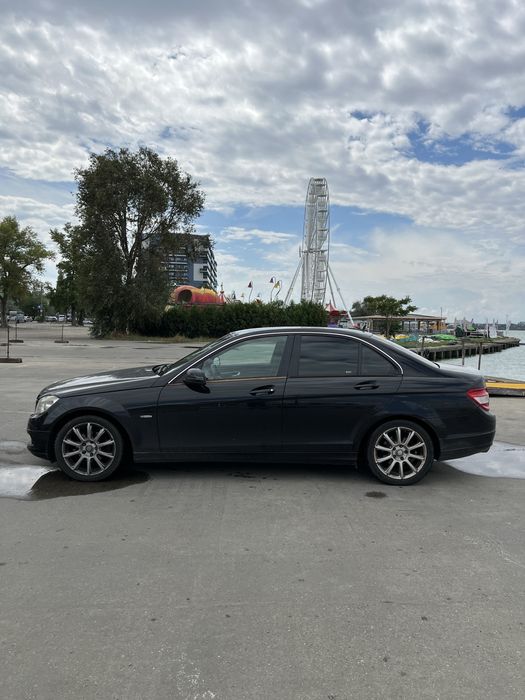 Se vinde Mercedes C Class 2010