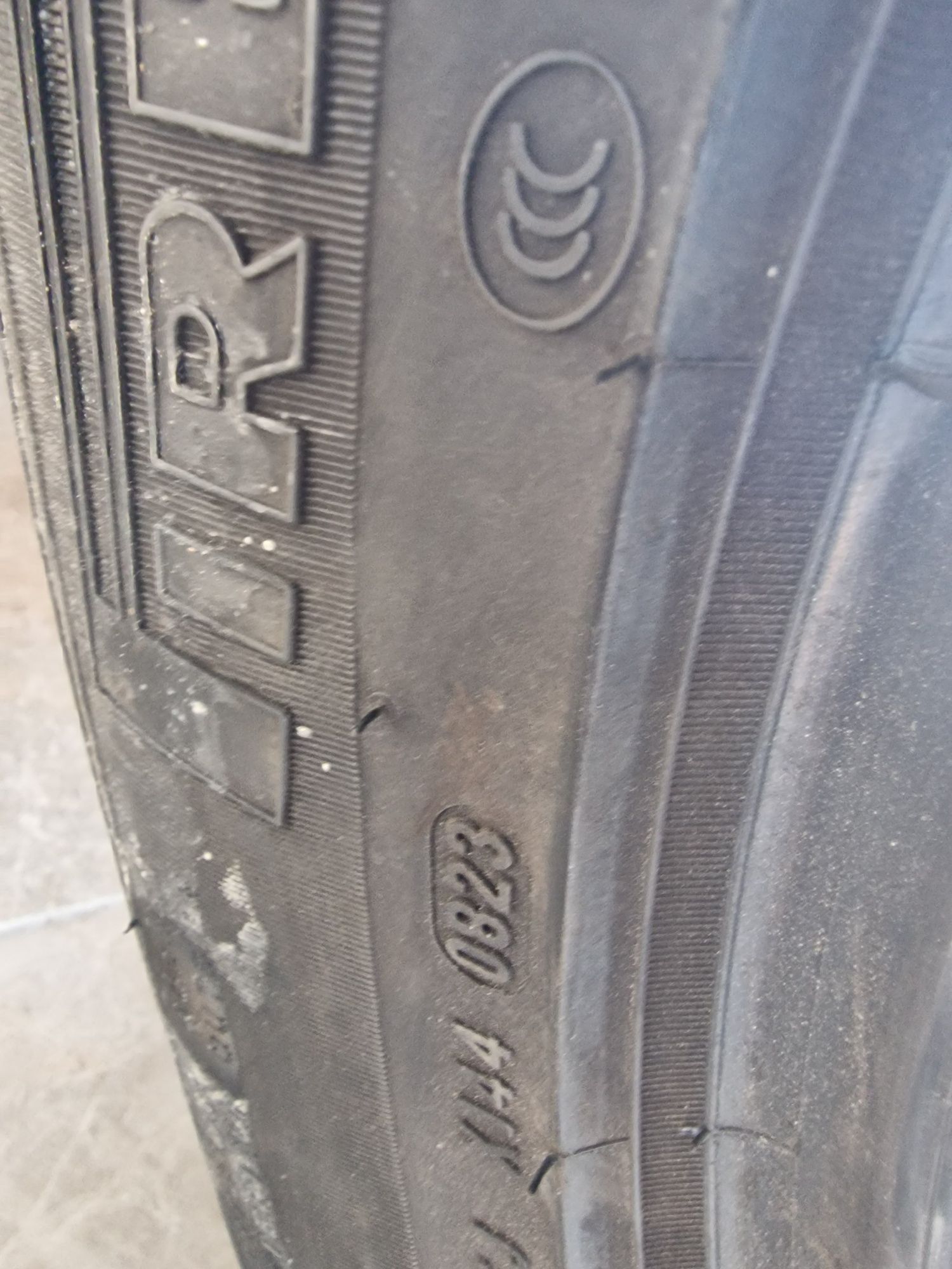 Anvelope 275/50R20 marca Pirelli, DOT 2023