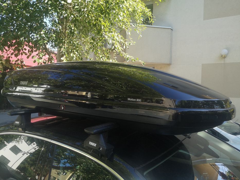 Închiriez portbagaj Thule Motion 800, 460l