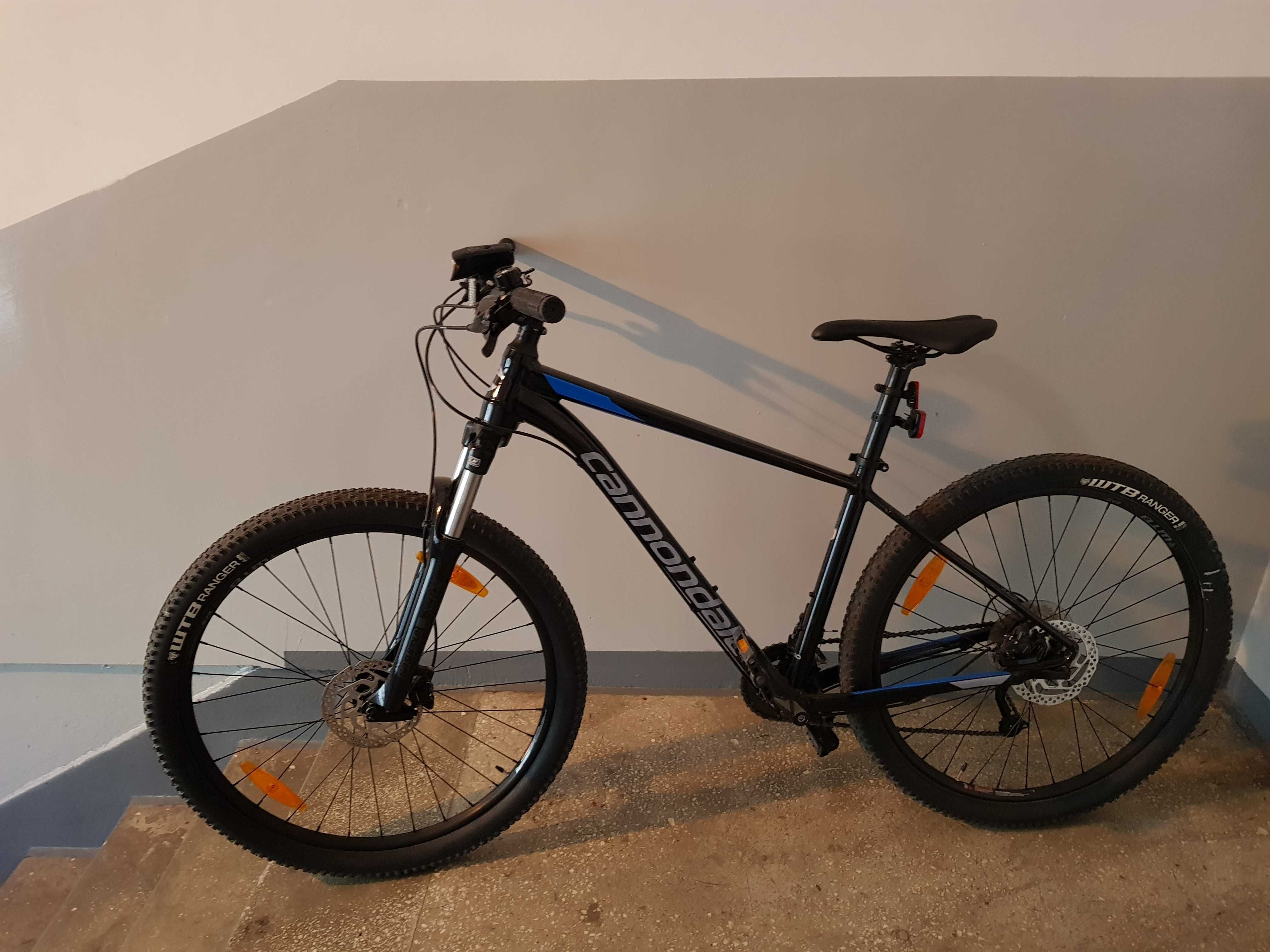 Vand bicicleta Cannondale Trail 7, roti  27.5', neagra , 44 cm