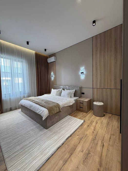 Ул. Циалковского, 
3 сотки
3 уровня
6 комнат