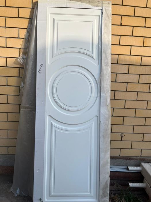Дверь новая  в упаковке