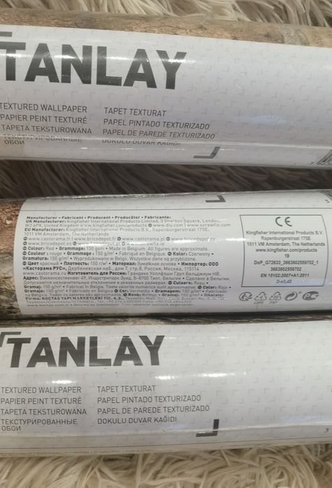 Role  tapet plus adeziv