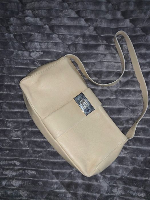 Geantă de umăr Coccinelle crem