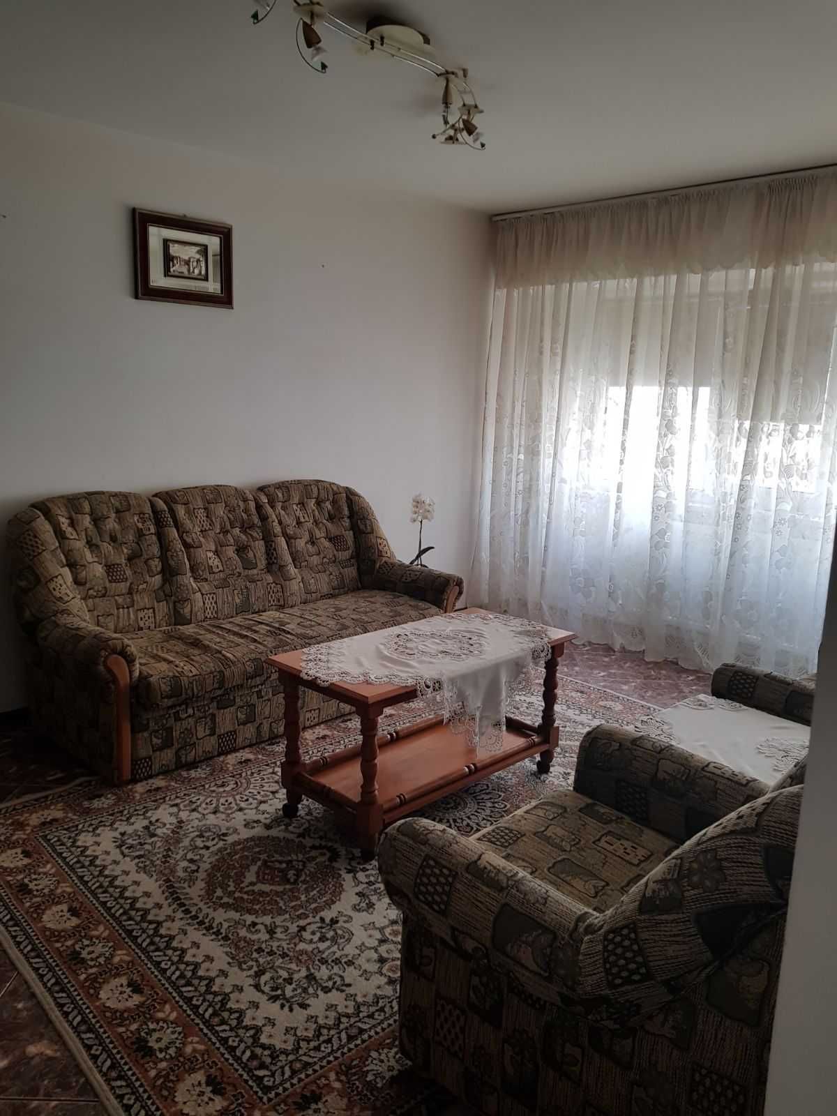 Apartament 3 camere Tomis Nord - piata rosu