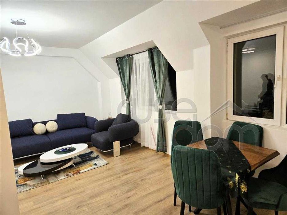 Продава се Тристаен апартамент в Русе, Център - 88 кв.м за 1637 €/кв.м - Снимка #1