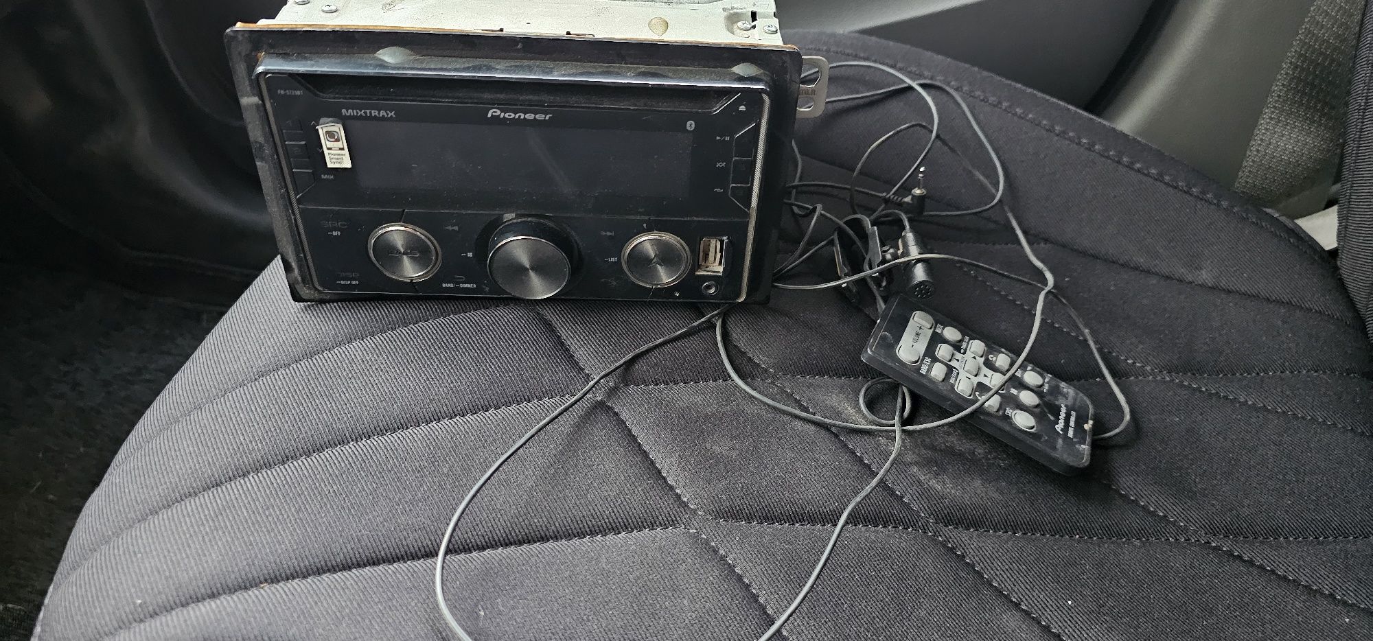 Продам оригинал магнитофон Pioneer 725