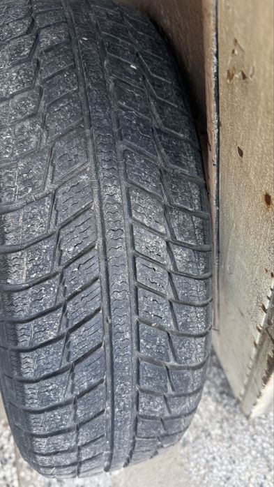 Зимни гуми 185/65R15