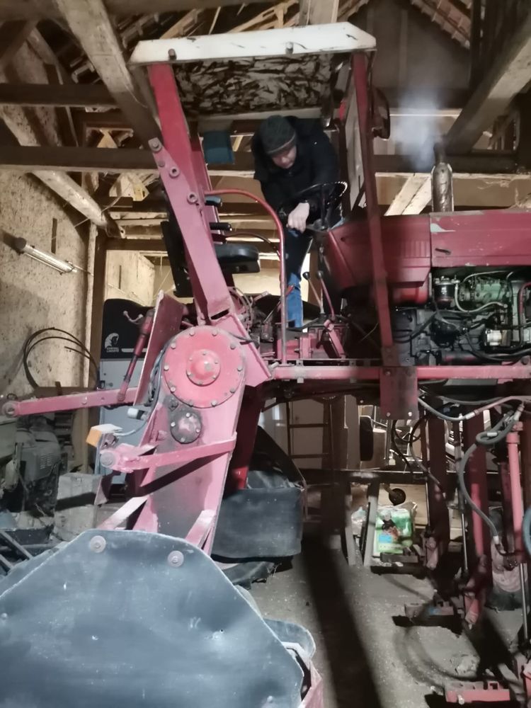 Tractor UTB 445 Legumicol Export